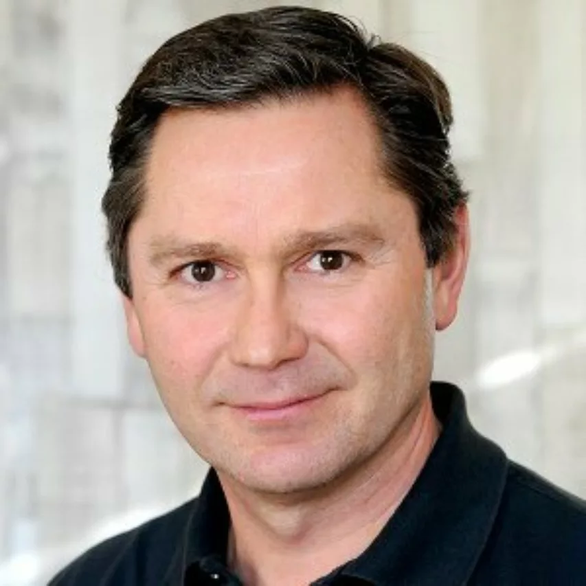 Dr. med. Alexander Schütz | besser operiert